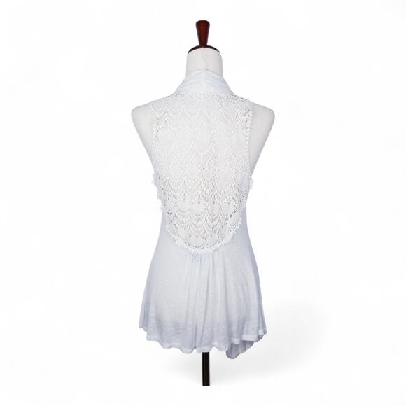 AMERICAN DREAM Crochet Open White Lightweight Asymm Vest Style #13215 - Small - Picture 3 of 7